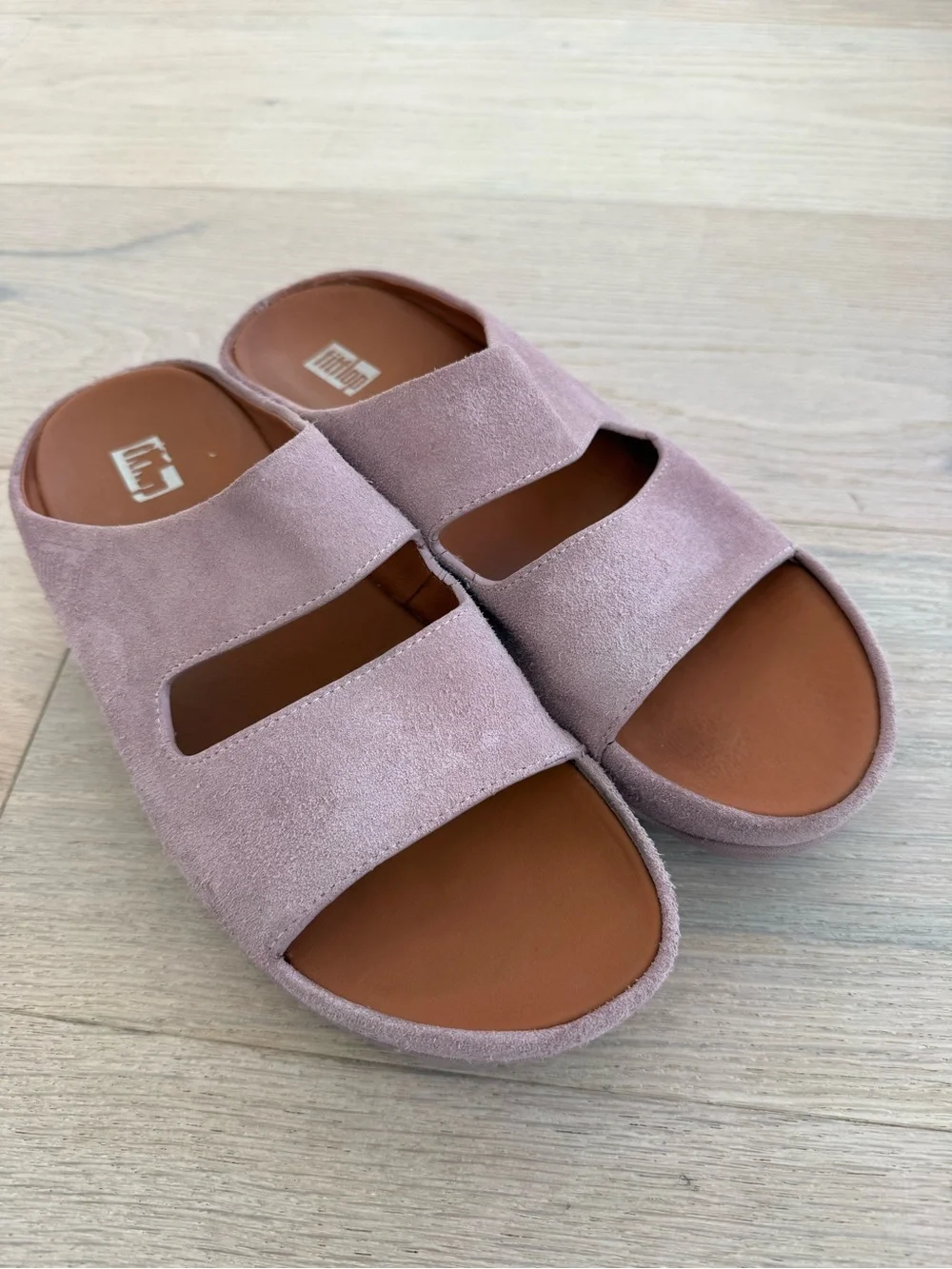 Fitflop SHUV Two-Bar Leather Slides Size 8